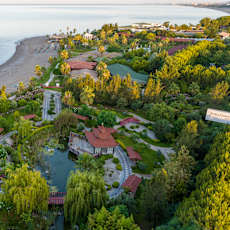 Flora Garden Beach (+16 Adults Only)